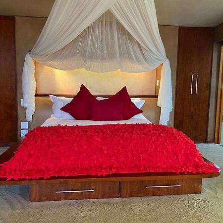 Forum Homini Boutique Hotel Крюгерсдорп Экстерьер фото